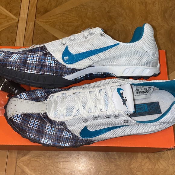 NWB!! Nike Jana Star XC Women’s Track & Field Spike Shoes Size 11 - Picture 5 of 8